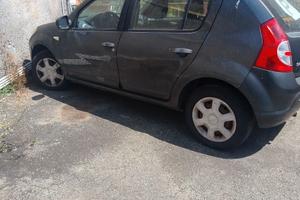 Dacia Sandero 2009