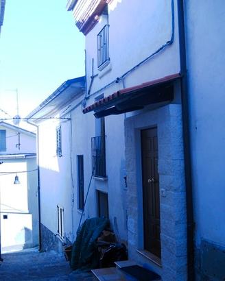 Casa semi indipendente in Torricella Sicura 65 mq