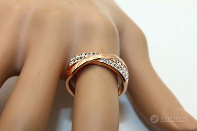 Esclusivo anello oro su argento pietre