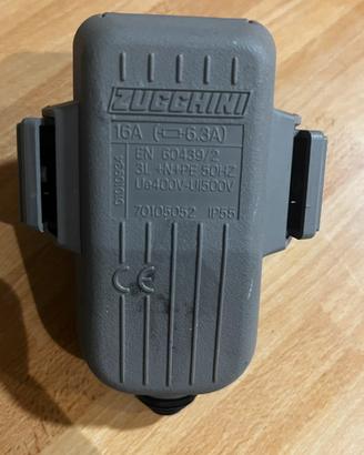 Presa Zucchini 16 A Trifase 3L+N+PE 50 Hz ,IP55