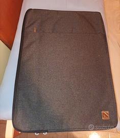 Custodia pc 17 pollici sale