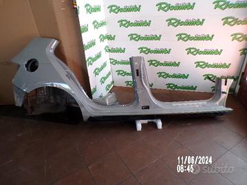 PARAFANGO POSTERIORE DESTRO FABIA NJ 2016