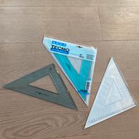 Set 3 squadre isoscele in plastica per disegno