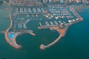 Posto Barca Nettuno 15 mt e Magazzino su Banc.Est