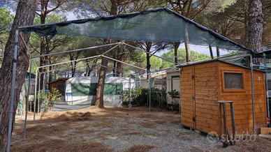 Copertura tubolare zingata per roulotte stanziale