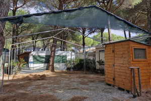 Copertura zingata per roulotte stanziale