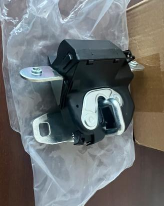 Serratura baule Fiat 500  Bravo 55702917 557029171