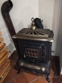 stufa in ghisa funzionante 