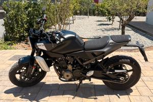Husqvarna Svartpilen 801 L - 2025