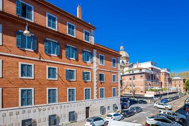 3 LOCALI A ROMA