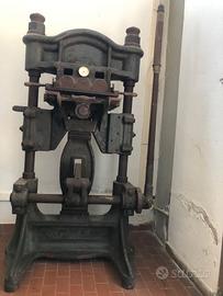 VECCHIA MACCHINA DA STAMPA TIPOGRAFICA