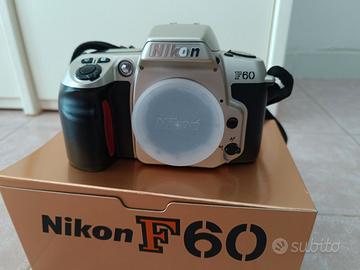 Nikon F60 corpo macchina