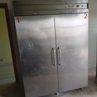 frigorifero in acciaio inox