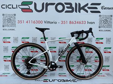 Bici da gravel in carbonio Berria naii sram apex S