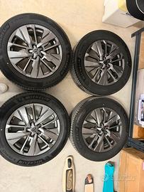 Cerchi in lega e gomme Peugeot nuova 3008