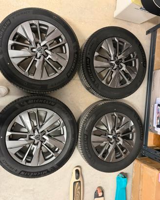 Cerchi in lega e gomme Peugeot nuova 3008