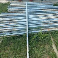 Pali in ferro zincati con asole esterne (1 pz 3€ )
