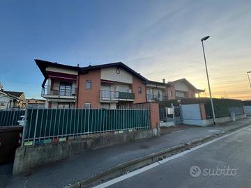 Appartamento di 71 m² con 3 locali e box auto a Ca