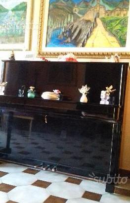 Pianoforte verticale