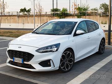 Focus 2019 1.5 ecoblue ST-Line Co-Pilot Sport +