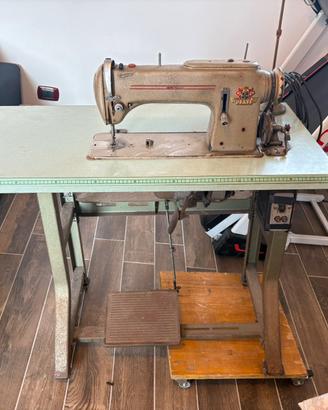 Macchina da cucire pfaff rettilinea