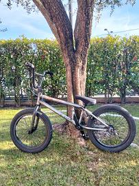 BMX SUBROSA 18"