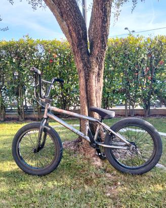 BMX SUBROSA 18"