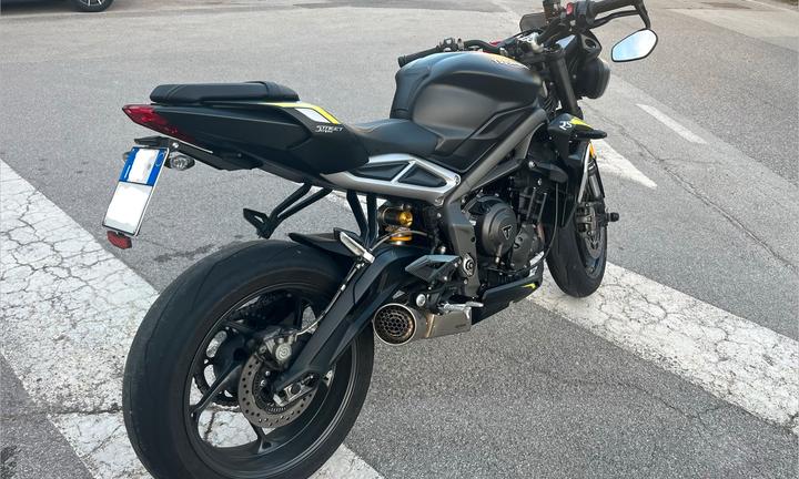 Street Triple 765 RS 2022