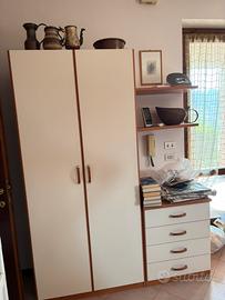 Armadio, cassettiera e mensole
