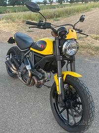 Ducati Scrambler - 2015 - 800 cc Icon Yellow