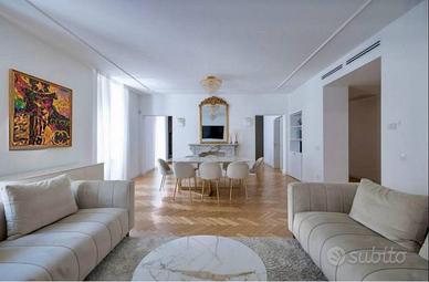 Appartamento di 230 m² con 5 locali e box auto dop