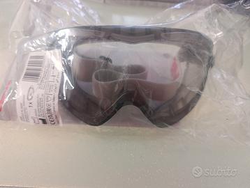 Occhiali protettivi 3M a maschera con elastico