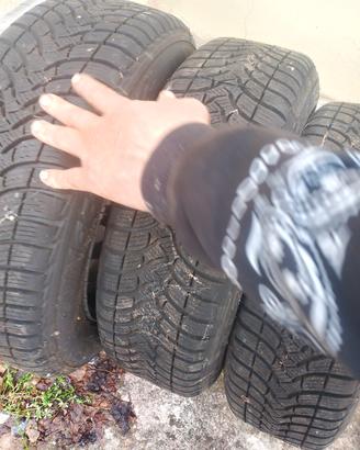  3 pneumatici 185/65 r15 4 stagioni 