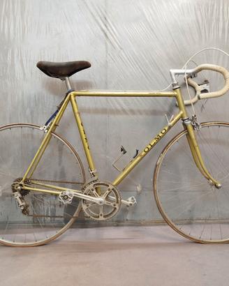 Olmo Gran Prix vintage