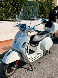 Vespa 300 Gts Super Sport