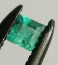 Smeraldo naturale 0.06 ct (1493)