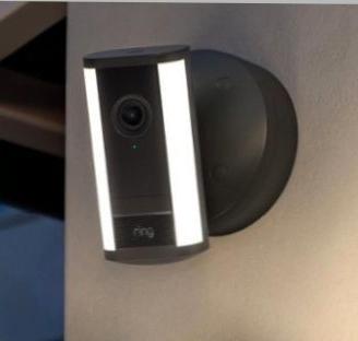 Ring videocamera Pro con faretti cablata x esterni