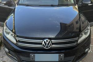 Tiguan nera