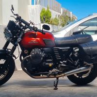 Moto Guzzi v7 II STONE anno 2016