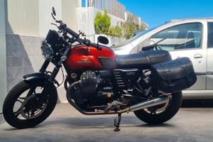 Moto Guzzi v7 II STONE anno 2016