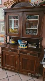 Credenza con vetrina antica in legno massello