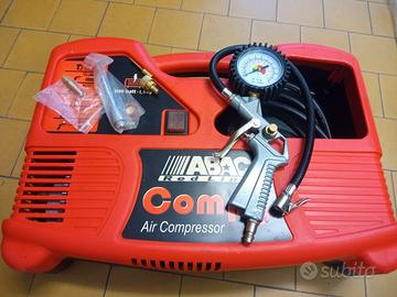 Compressore portatile con manometro ed accessori