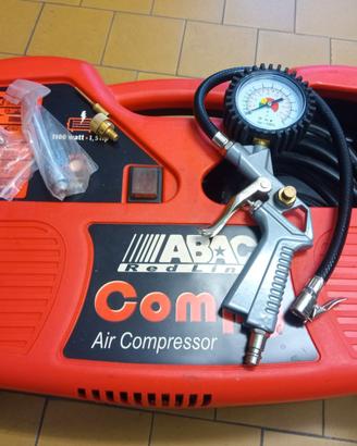 Compressore portatile con manometro ed accessori
