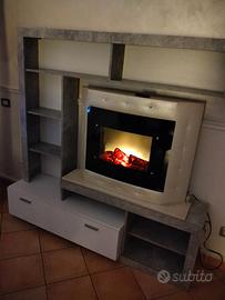 Parete attrezzata + camino