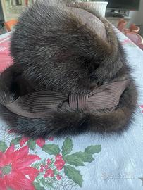 Elegante cappello di zibellino