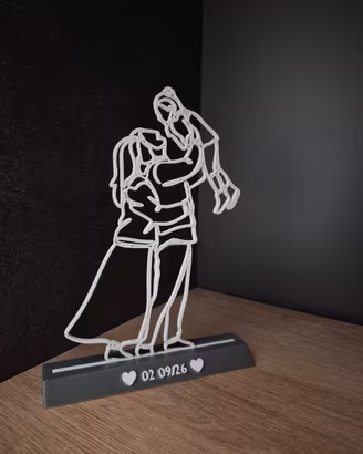 Statuetta 3D Personalizzata Da Foto a  Line Art
