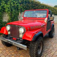 JEEP CJ7 RENEGADE 1982