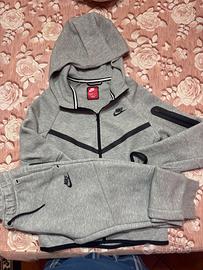 Tuta Nike tech