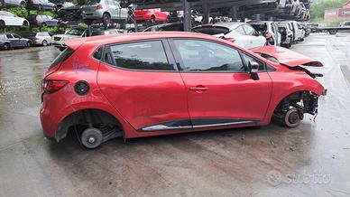 RENAULT CLIO 2013 SOLO PER RICAMBI