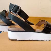 sandalo UGG